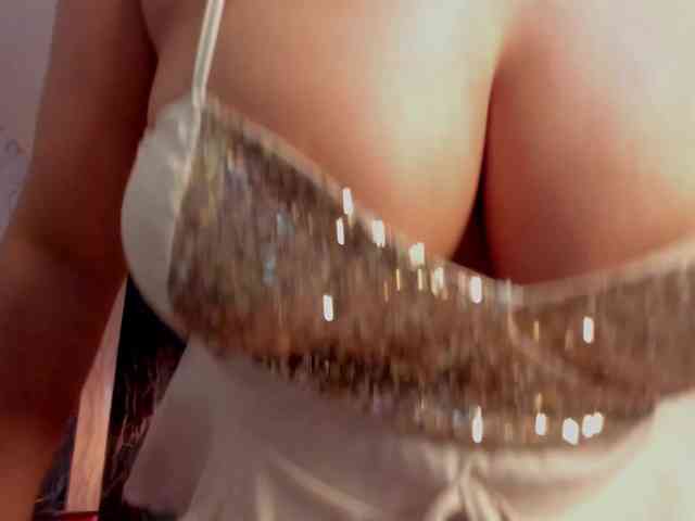 LatinaHoleQueen-1 webcam