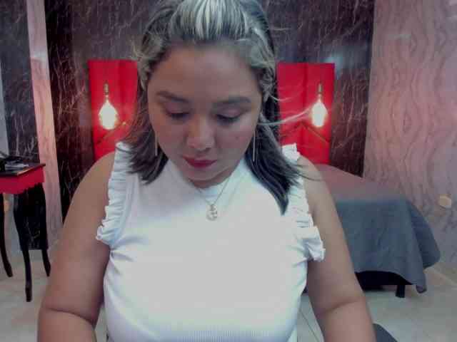 LatinaHoleQueen-1 webcam
