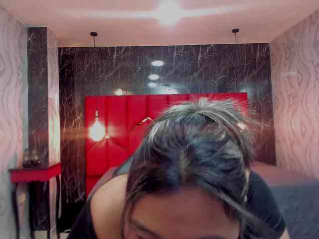 LatinaHoleQueen-1 webcam