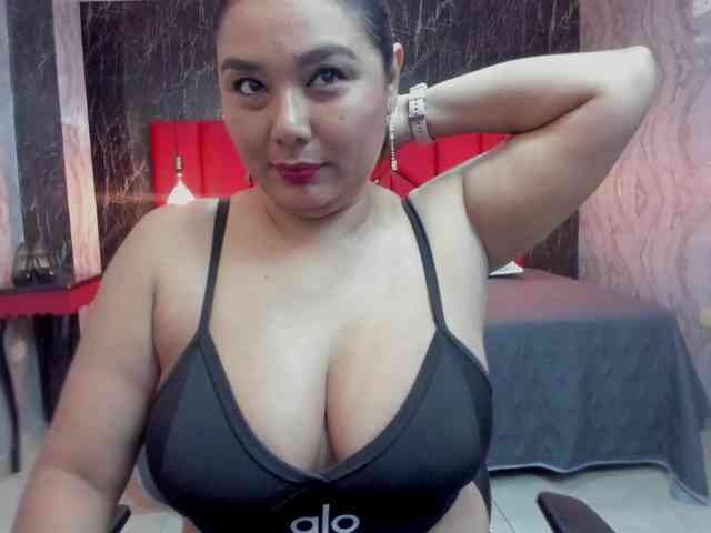LatinaHoleQueen-1 webcam