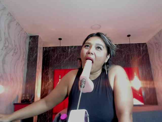 LatinaHoleQueen-1 webcam