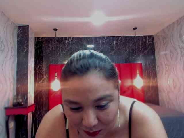 LatinaHoleQueen-1 webcam