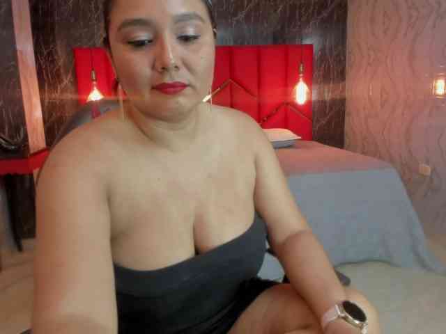 LatinaHoleQueen-1 webcam