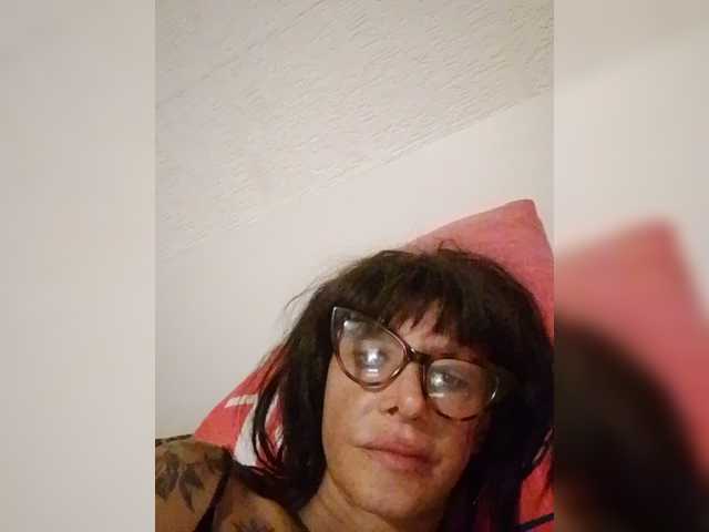 Damedelanuit live cam on BongaCams