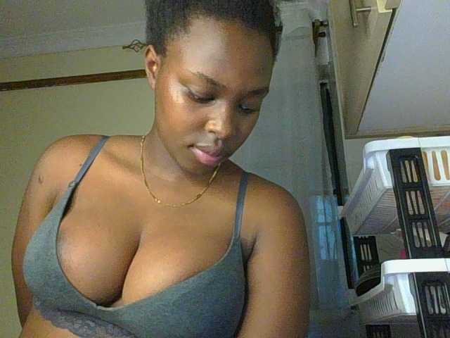 princess-zarih live cam on BongaCams