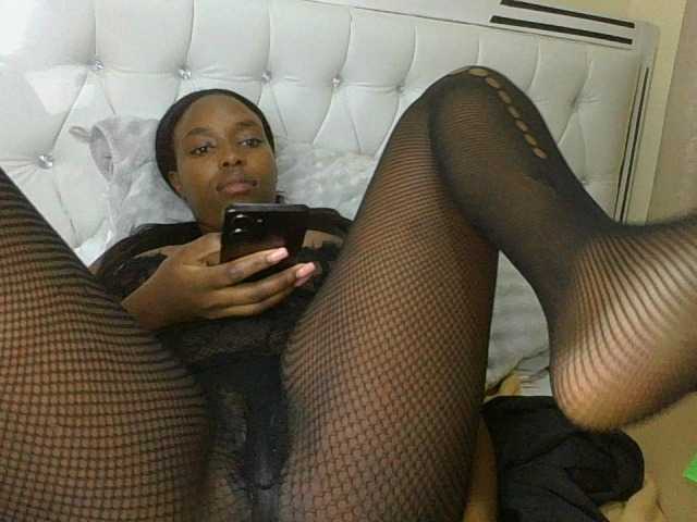 sexylittleprincess1 live webcam show
