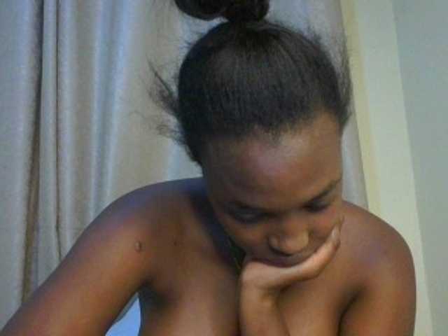 princess-zarih live cam on BongaCams