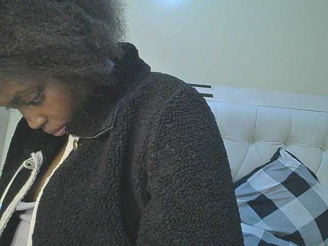 sexylittleprincess1 live webcam show