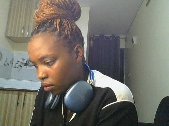 princess-zarih live cam on BongaCams