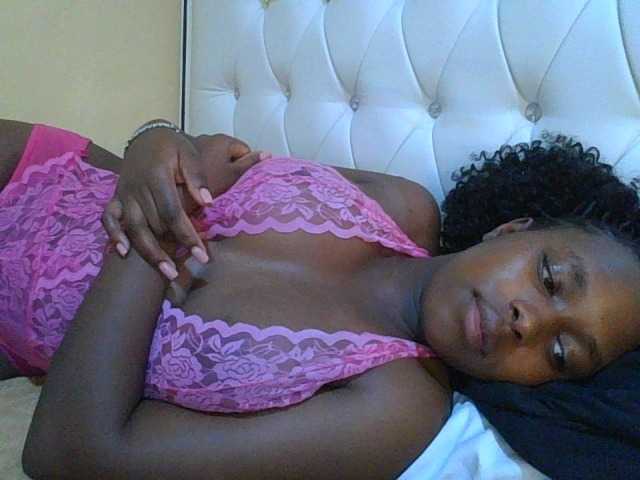 princess-zarih live cam on BongaCams