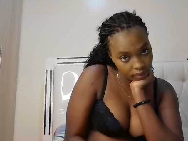 princess-zarih live cam on BongaCams