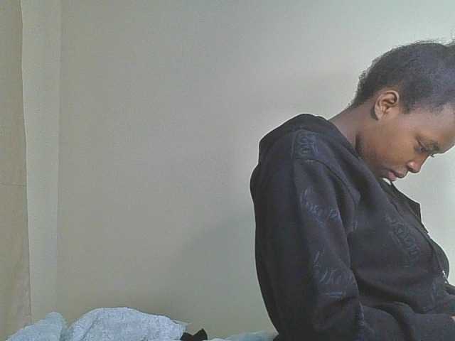 sexylittleprincess1 live webcam show