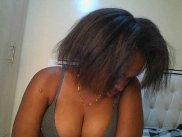princess-zarih live cam on BongaCams
