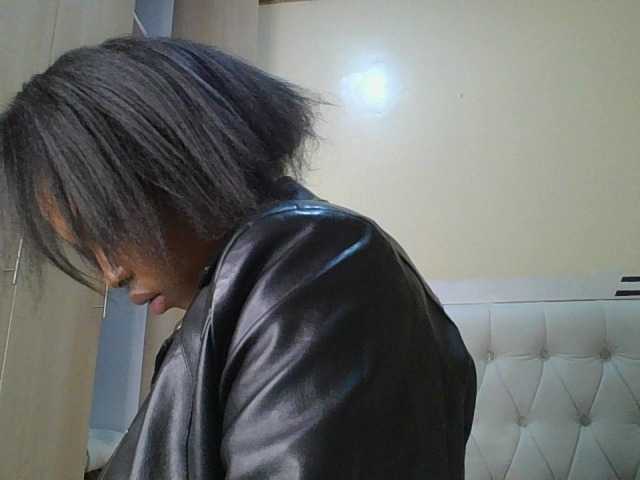 princess-zarih live cam on BongaCams