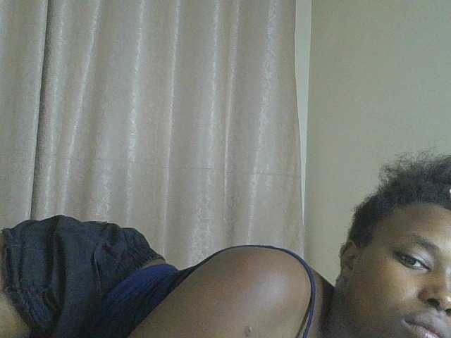 sexylittleprincess1 live webcam show