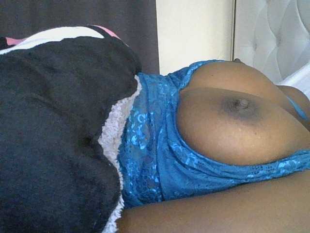 princess-zarih live cam on BongaCams