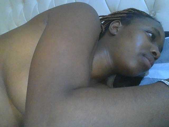 princess-zarih live cam on BongaCams
