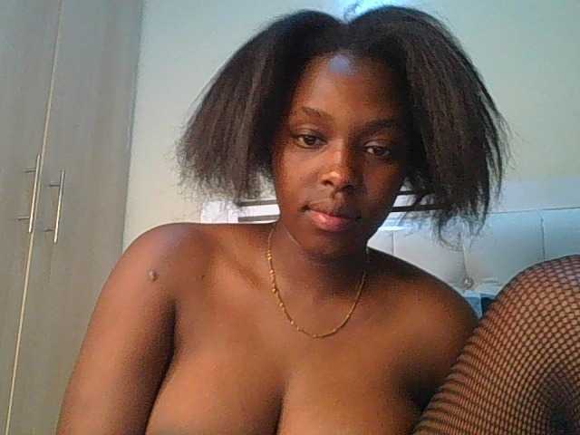 princess-zarih live cam on BongaCams