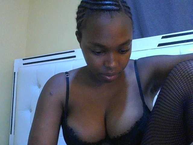 princess-zarih live cam on BongaCams