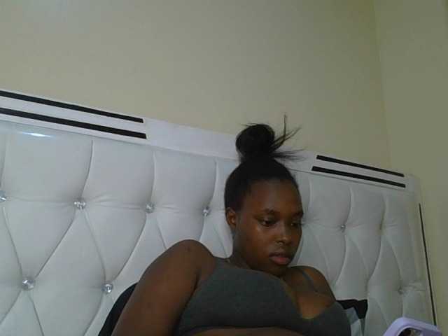 princess-zarih live cam