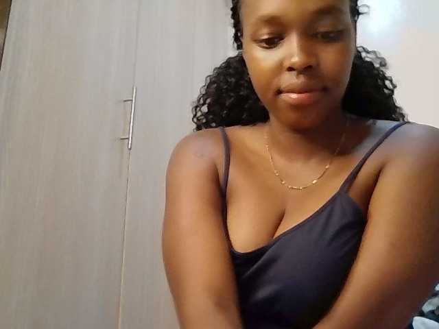 sexylittleprincess1 live cam preview