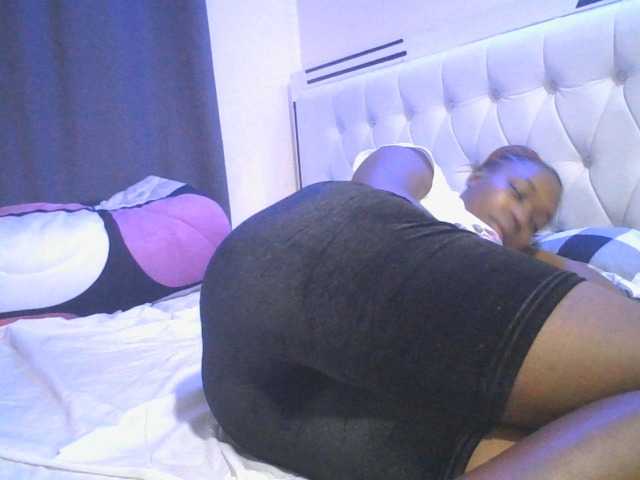 princess-zarih live cam on BongaCams