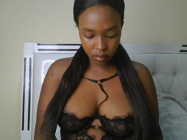 princess-zarih live cam on BongaCams