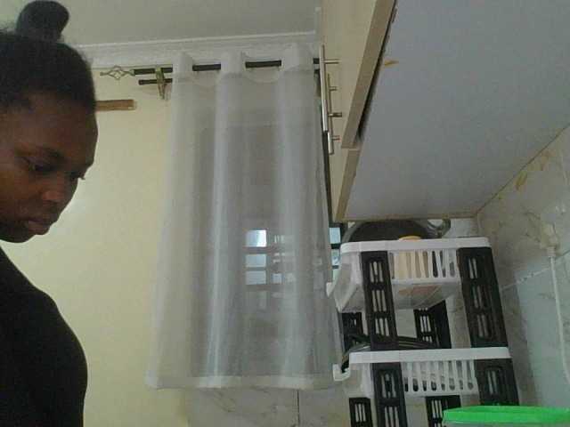 princess-zarih live cam on BongaCams