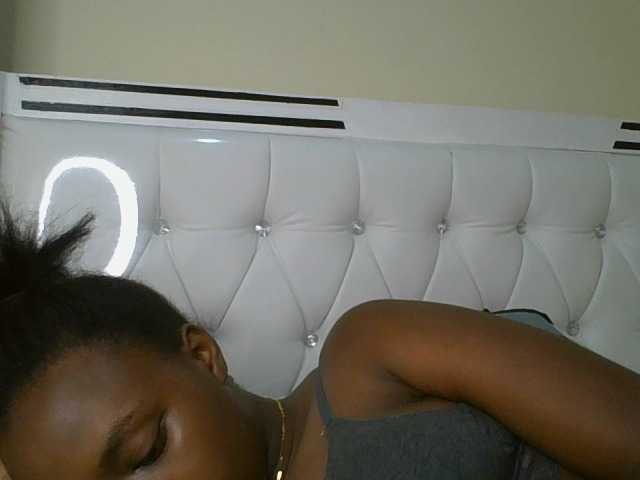 princess-zarih live cam on BongaCams