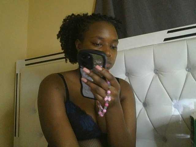 princess-zarih live cam on BongaCams