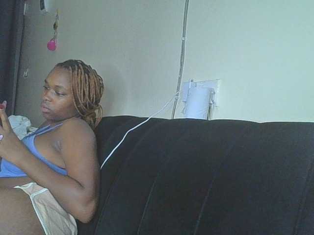 princess-zarih live cam on BongaCams