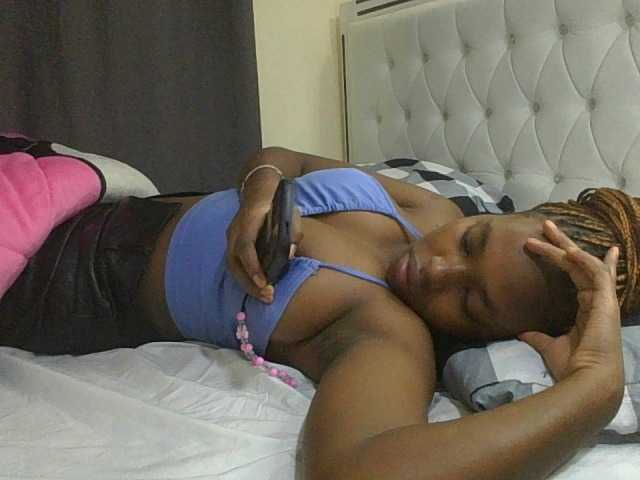 princess-zarih live cam on BongaCams