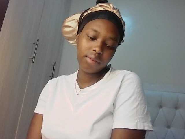 princess-zarih live cam on BongaCams