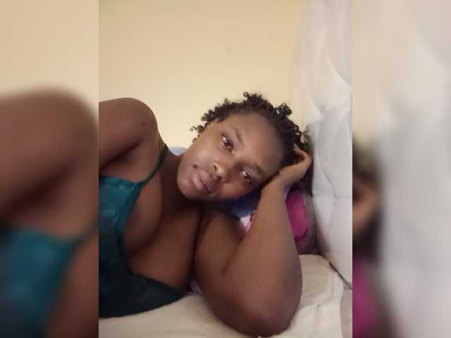 princess-zarih live cam on BongaCams