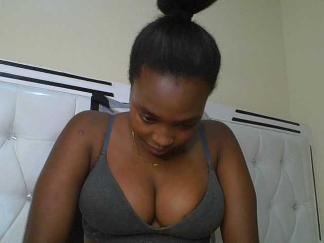 princess-zarih live cam on BongaCams