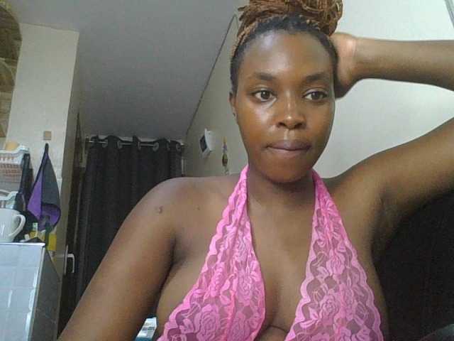 princess-zarih live cam on BongaCams