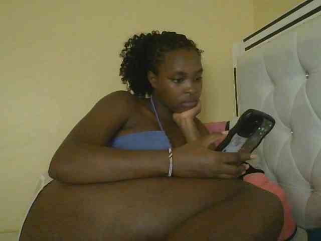 sexylittleprincess1 webcam