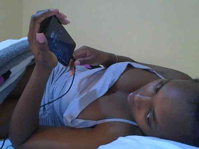 sexylittleprincess1 webcam
