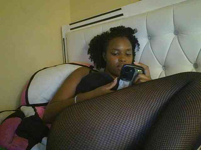 sexylittleprincess1 webcam