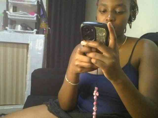 sexylittleprincess1 webcam