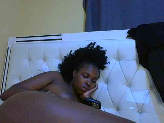 sexylittleprincess1 webcam