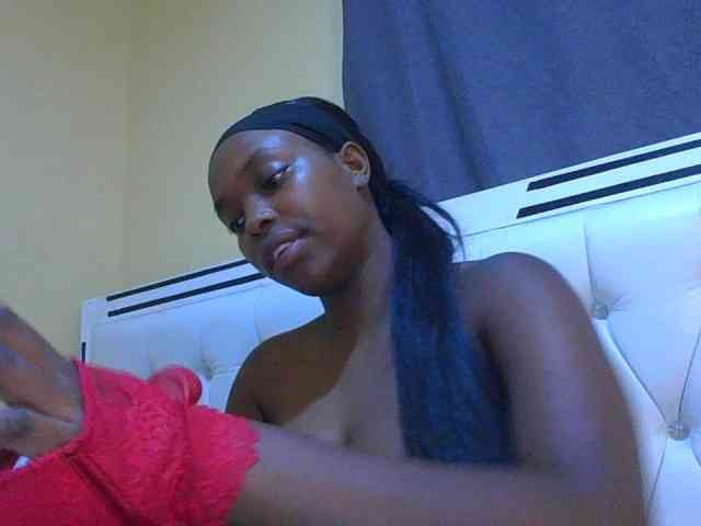 sexylittleprincess1 webcam