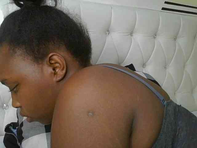 sexylittleprincess1 webcam