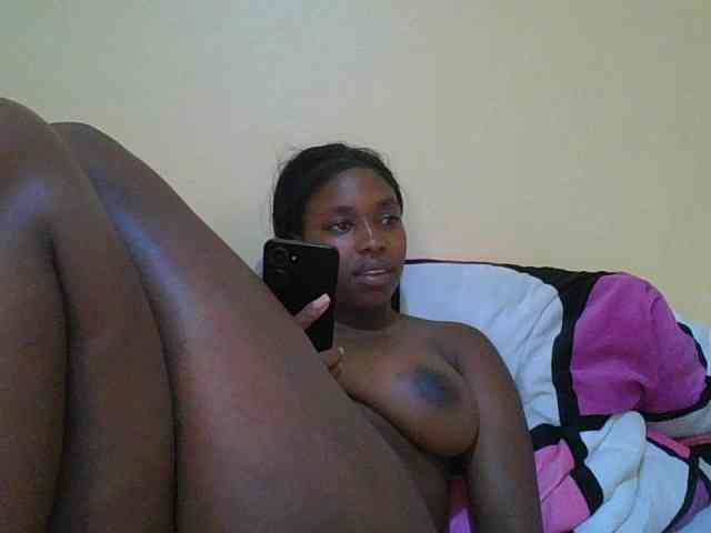 sexylittleprincess1 webcam