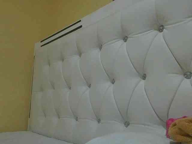 sexylittleprincess1 webcam