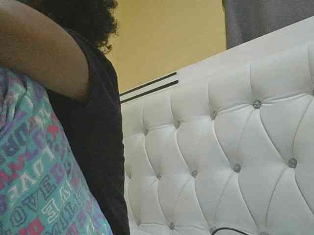 sexylittleprincess1 webcam