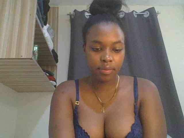 sexylittleprincess1 webcam