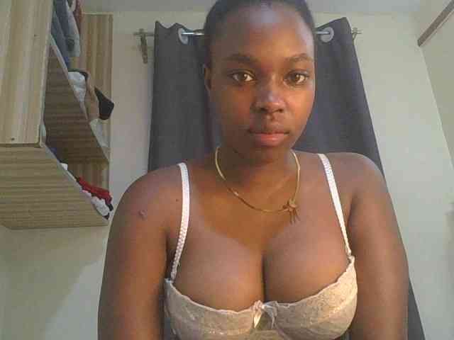 sexylittleprincess1 webcam