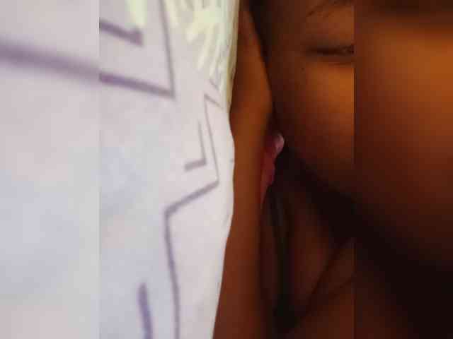sexylittleprincess1 webcam