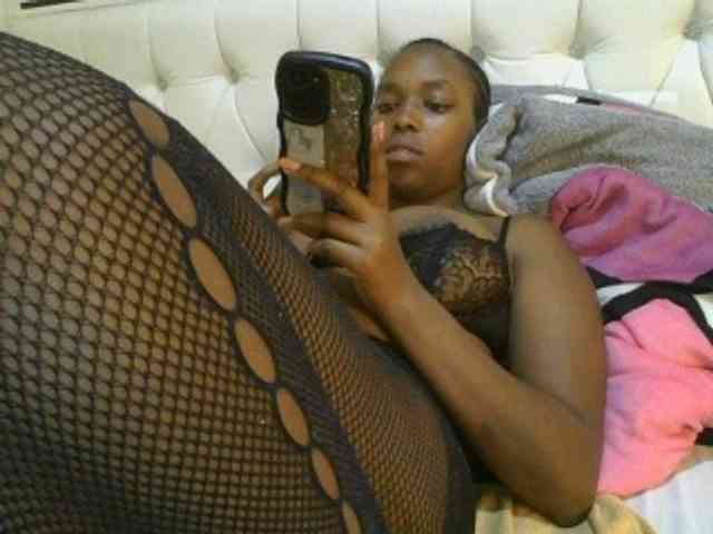 sexylittleprincess1 webcam
